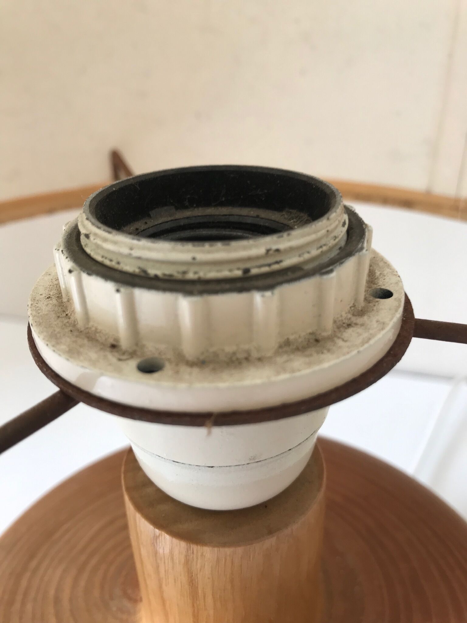 Vintage pine lamp - 70s