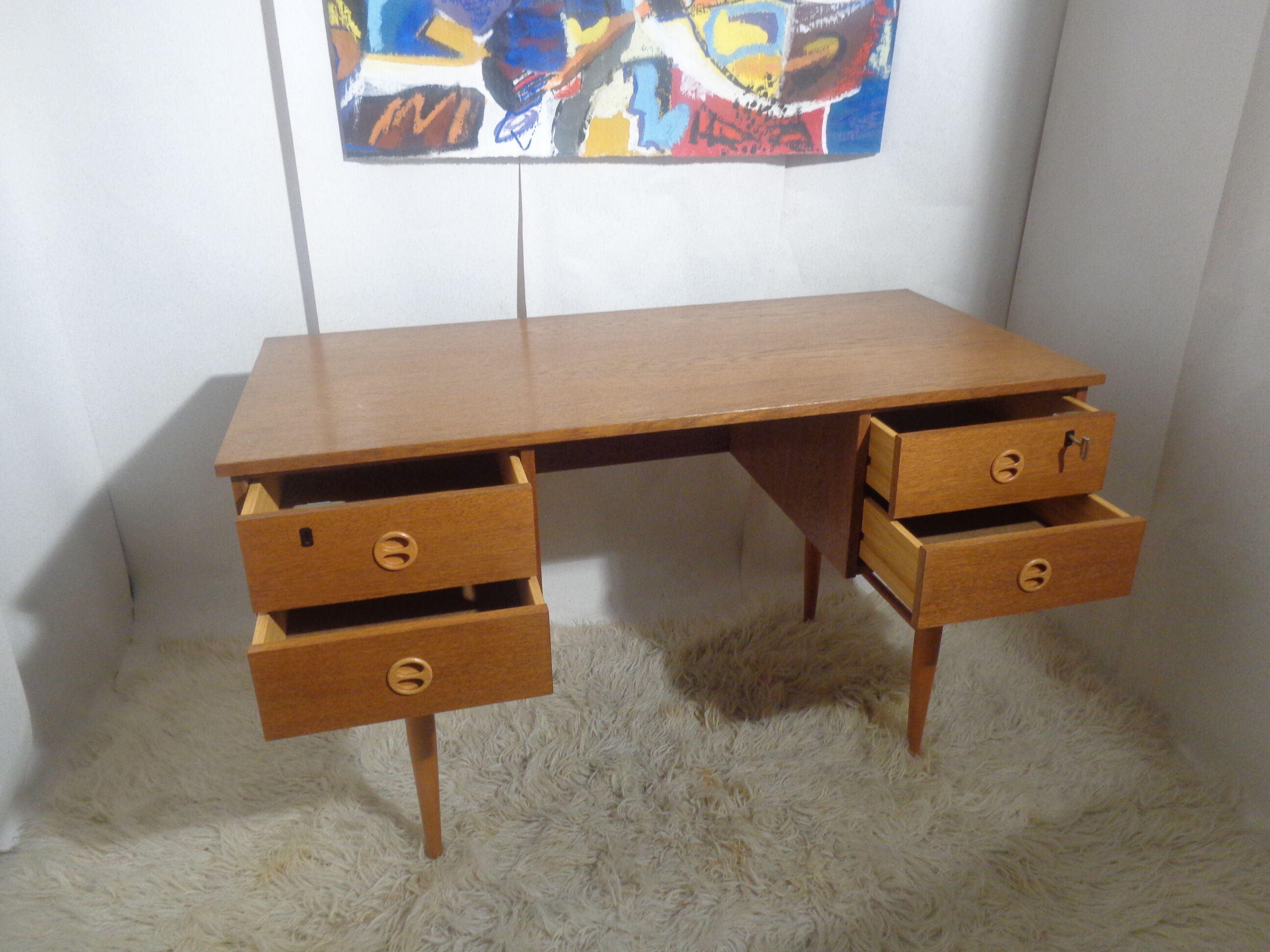 Scandinavian desk 60