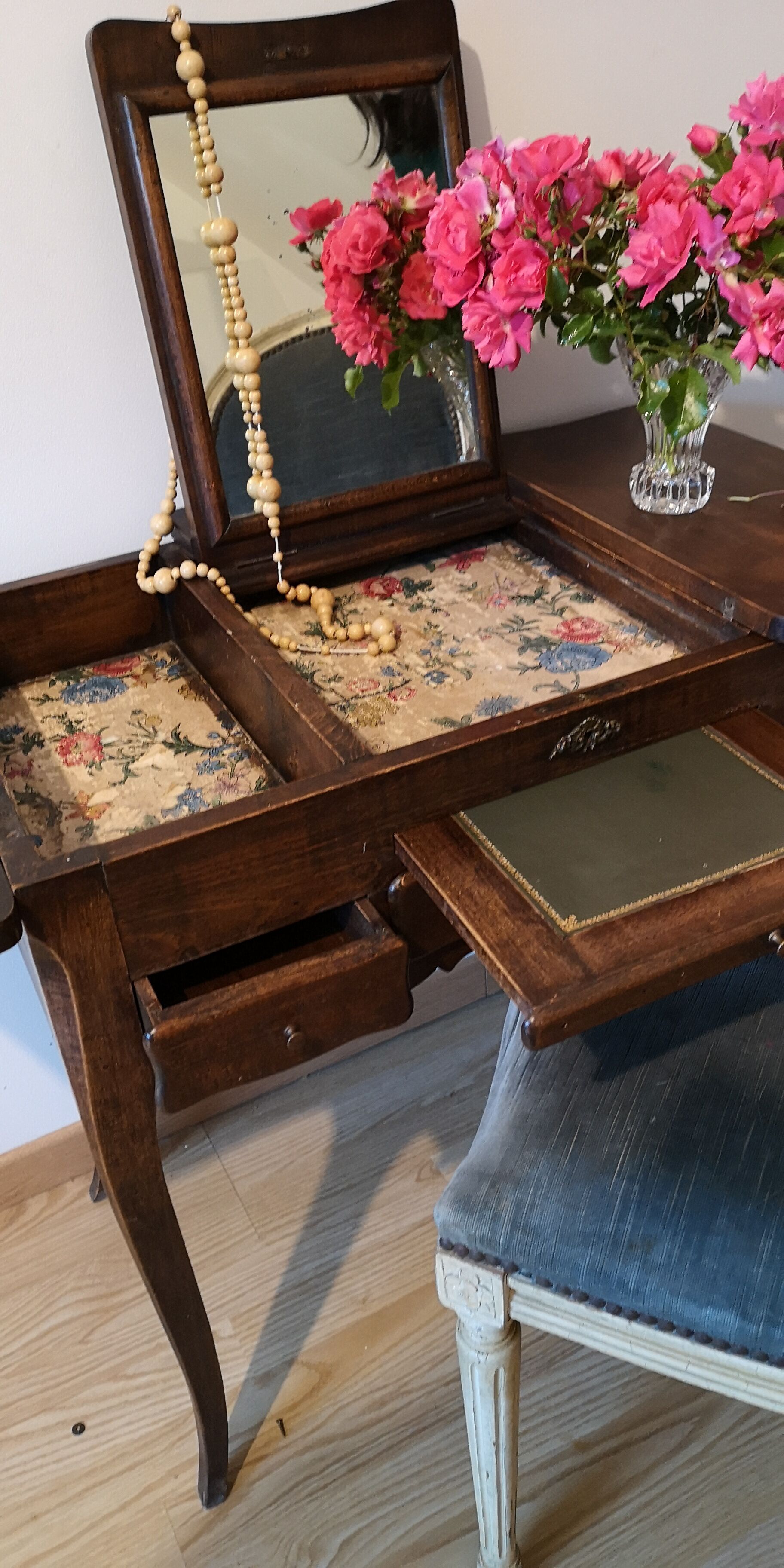 Louis XV style dressing table