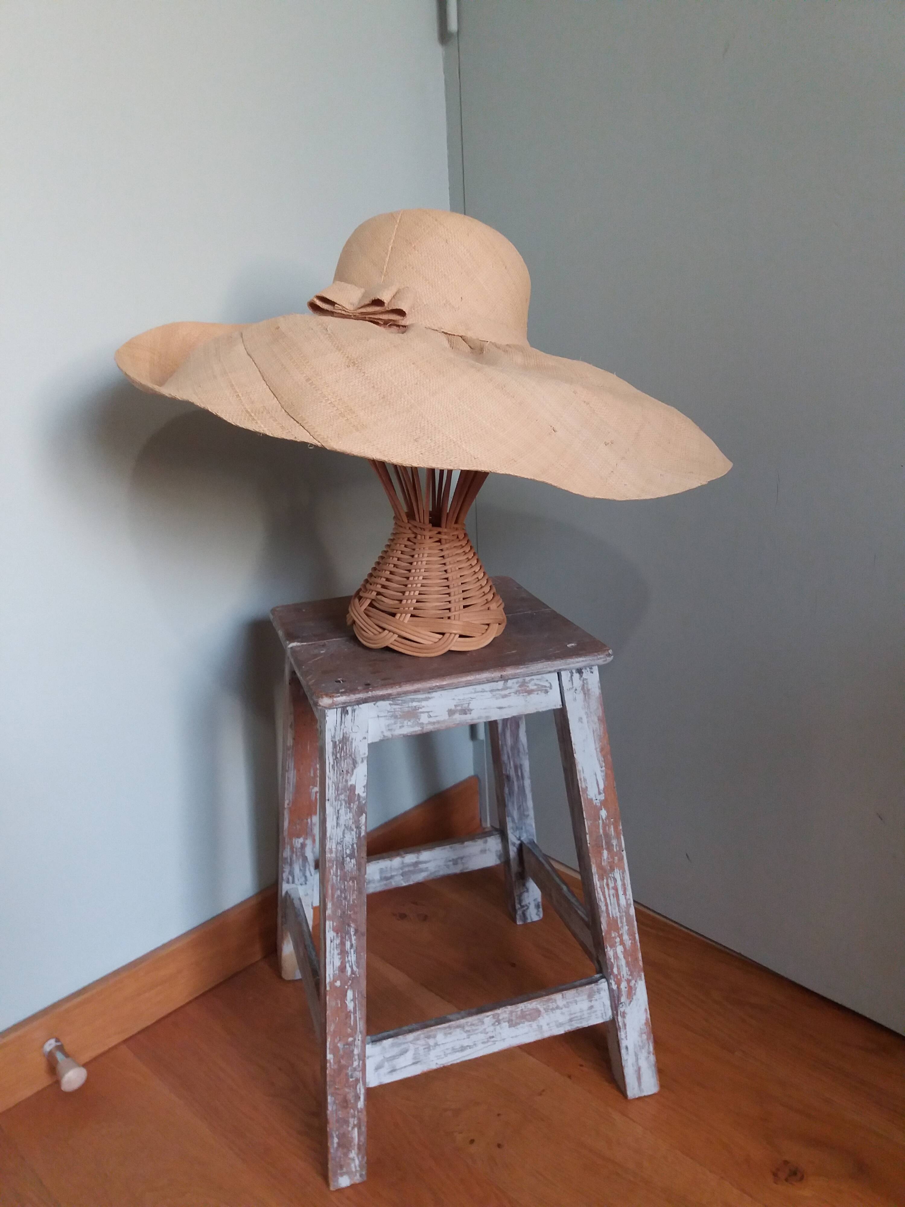 Wicker rattan marotte hat head