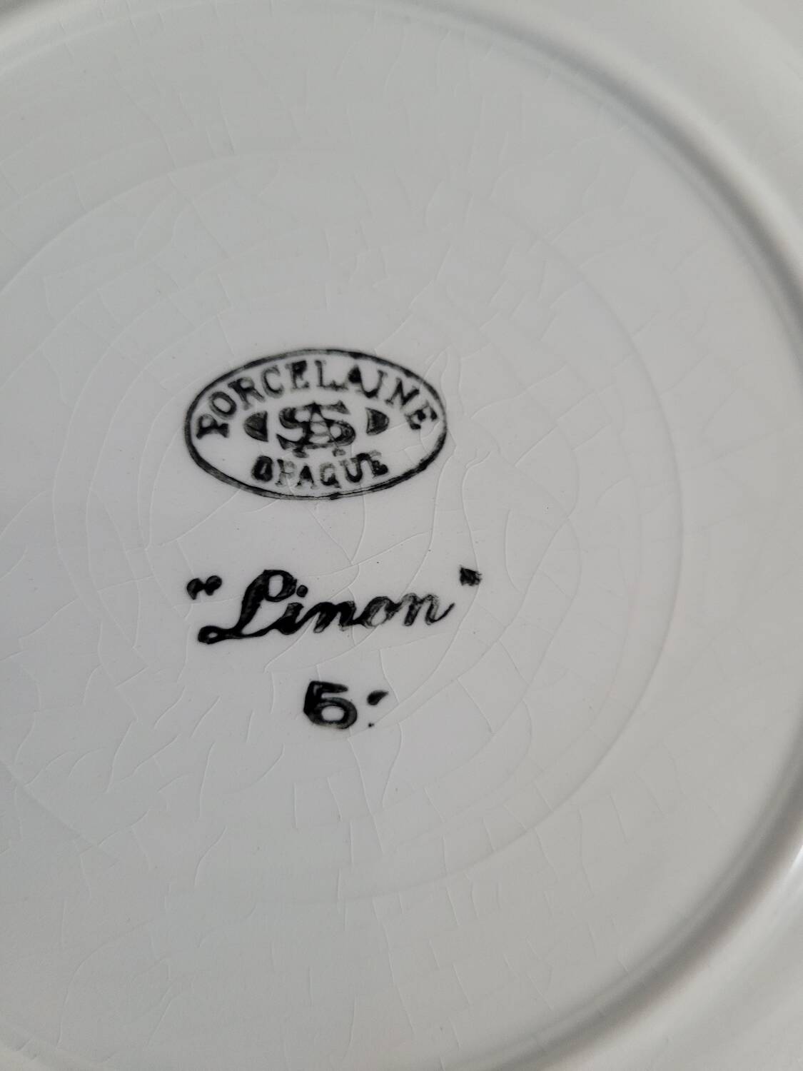 Set of 6 Linon Saint Amand flat plates