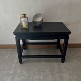 Petite table basse noire en bois