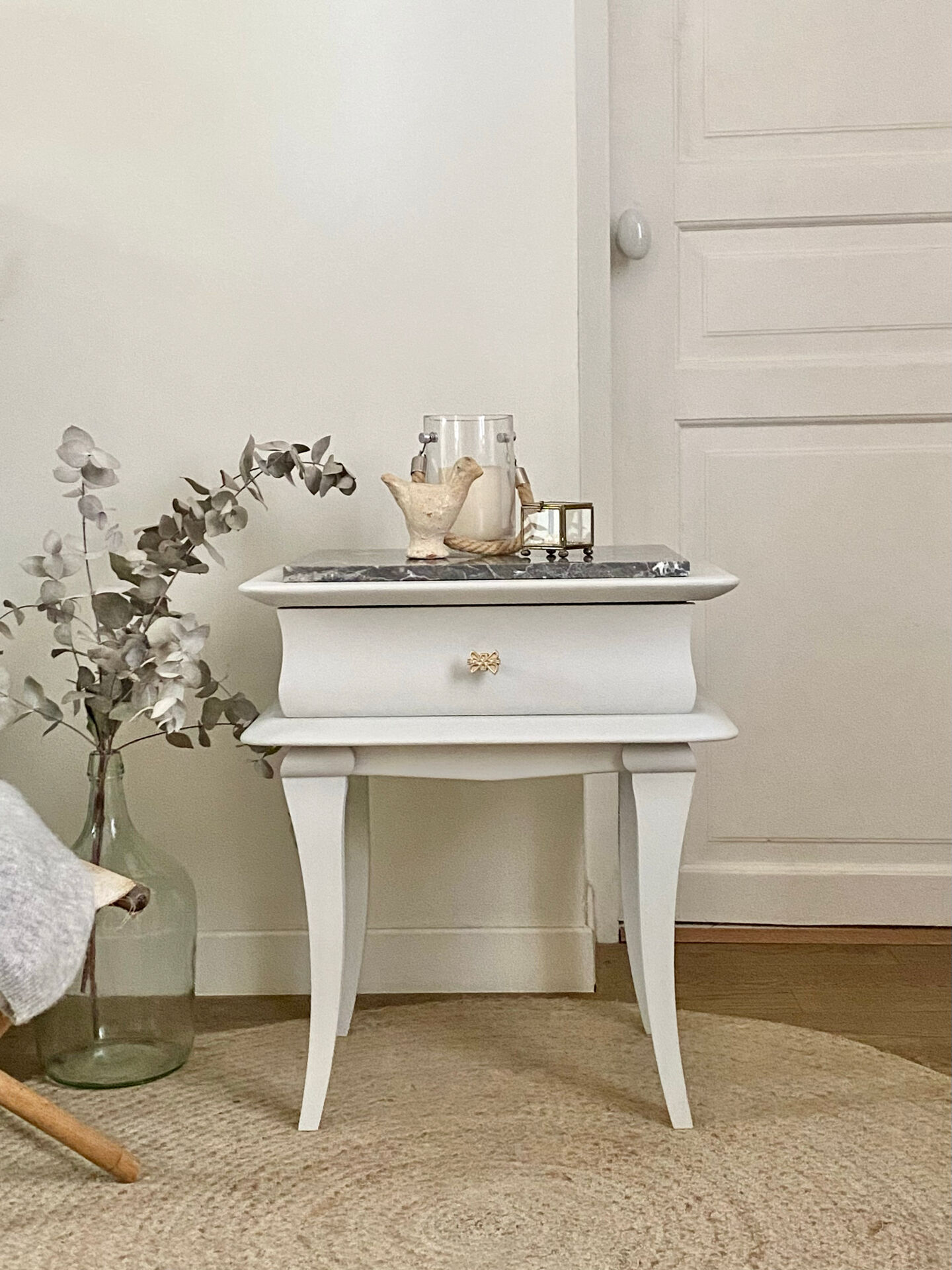 Bedside table