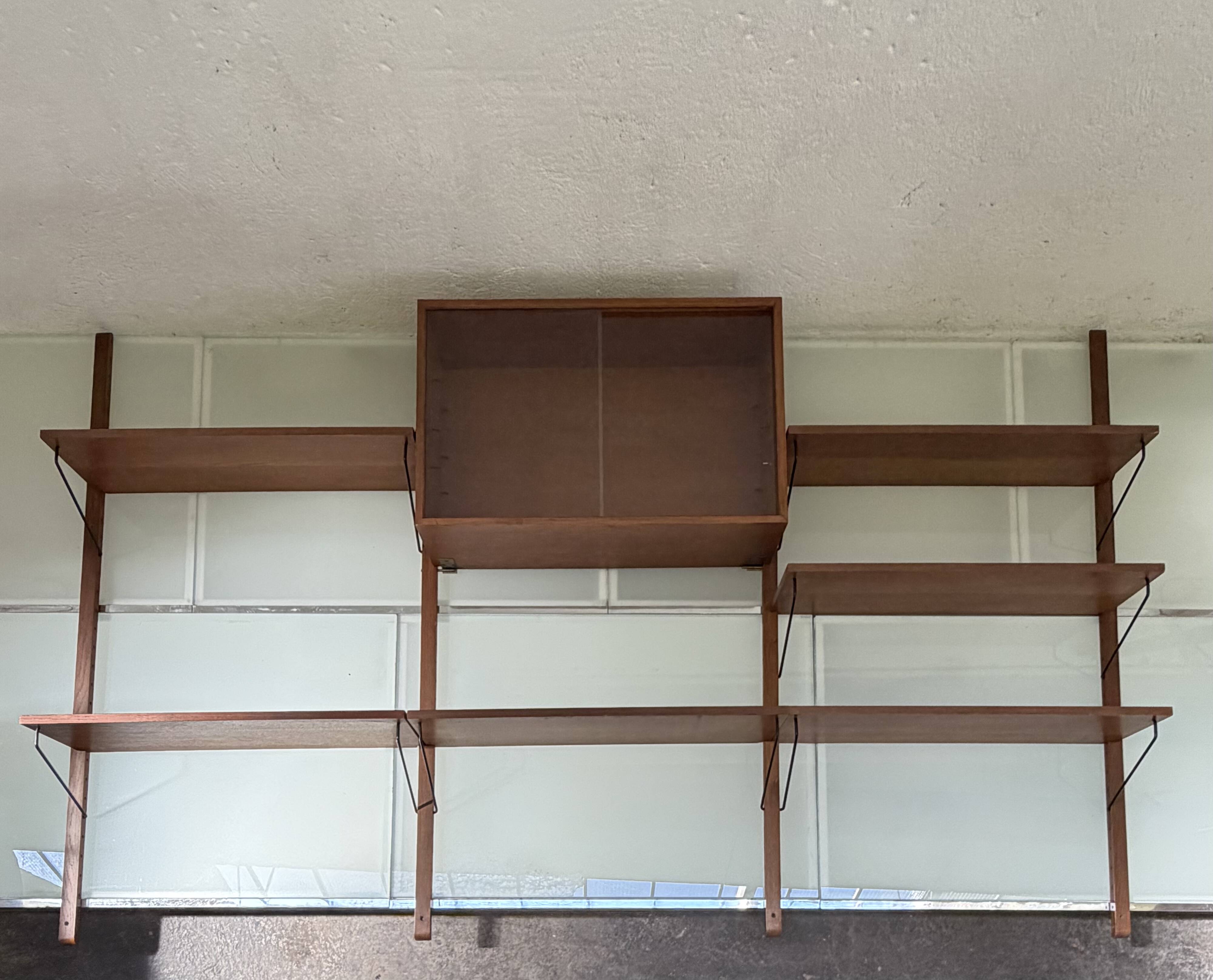 Modular wall shelf Poul Cadovius