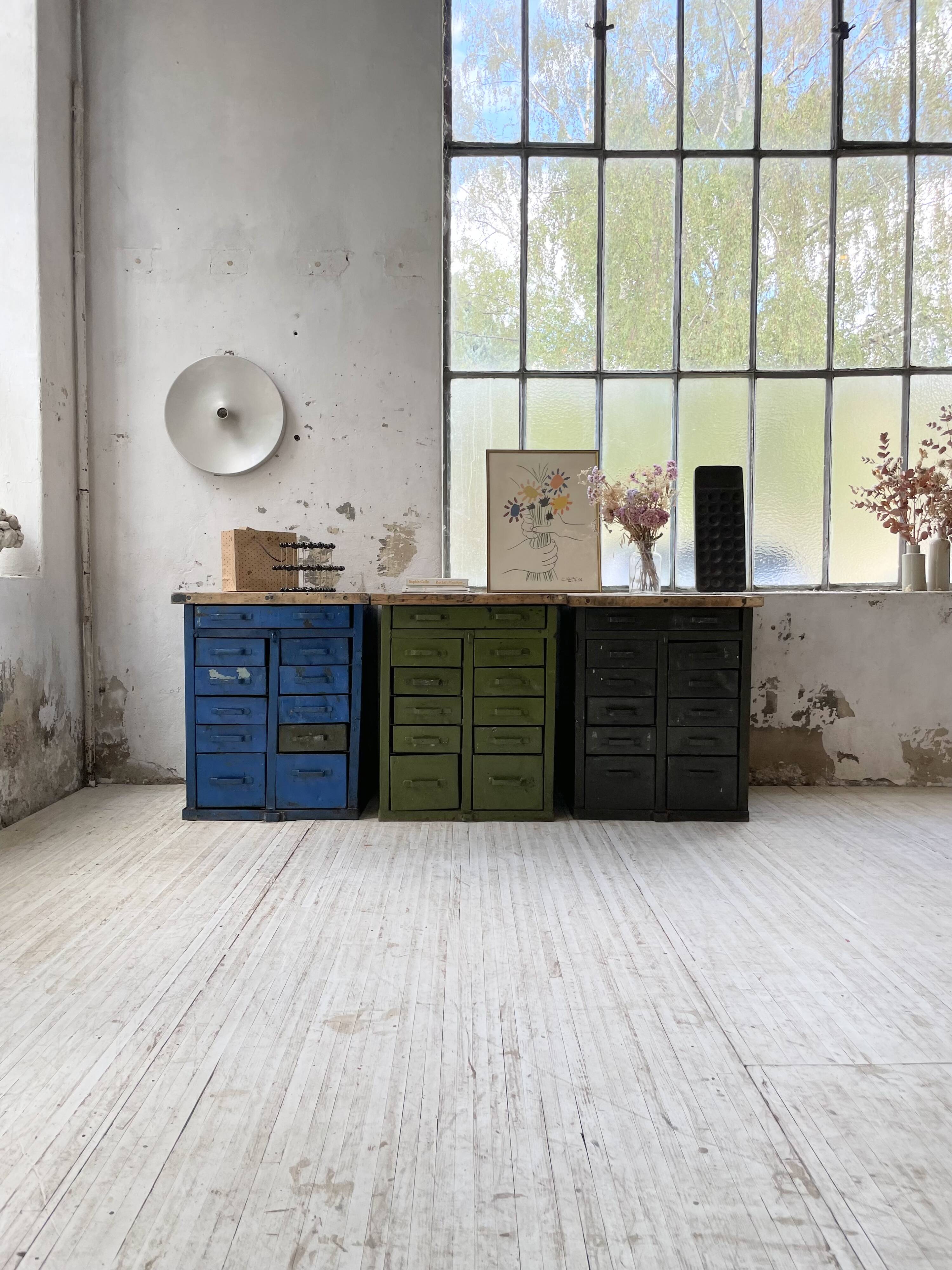 Industrial military storage furniture
