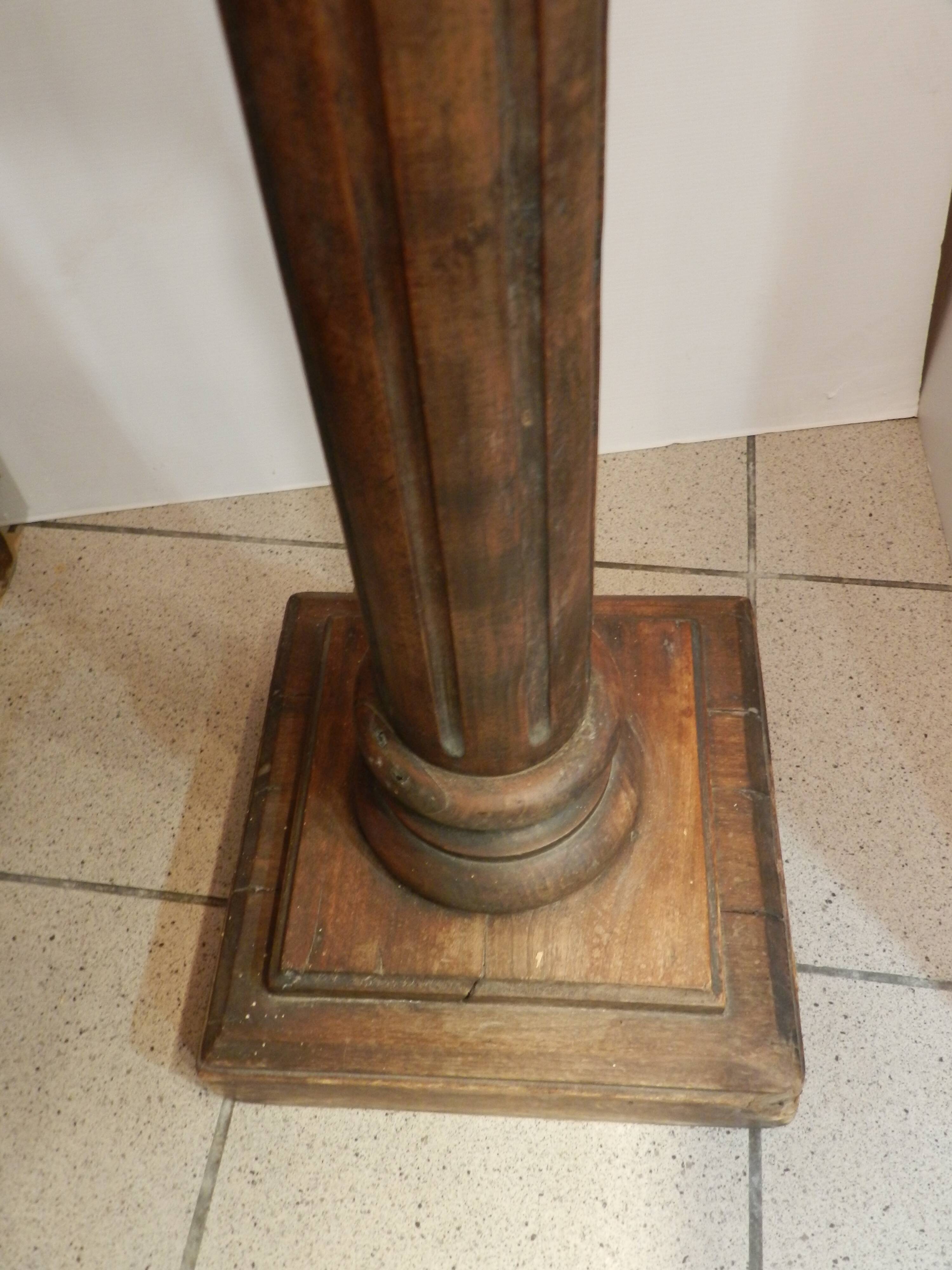 fluted wooden pillar column
