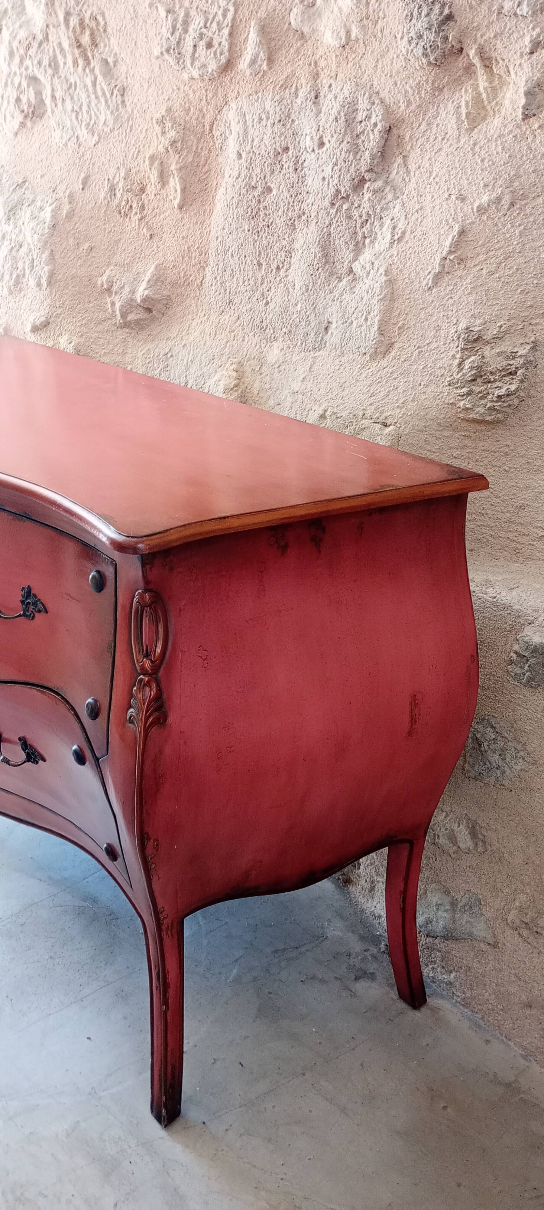 Louis XV commode style