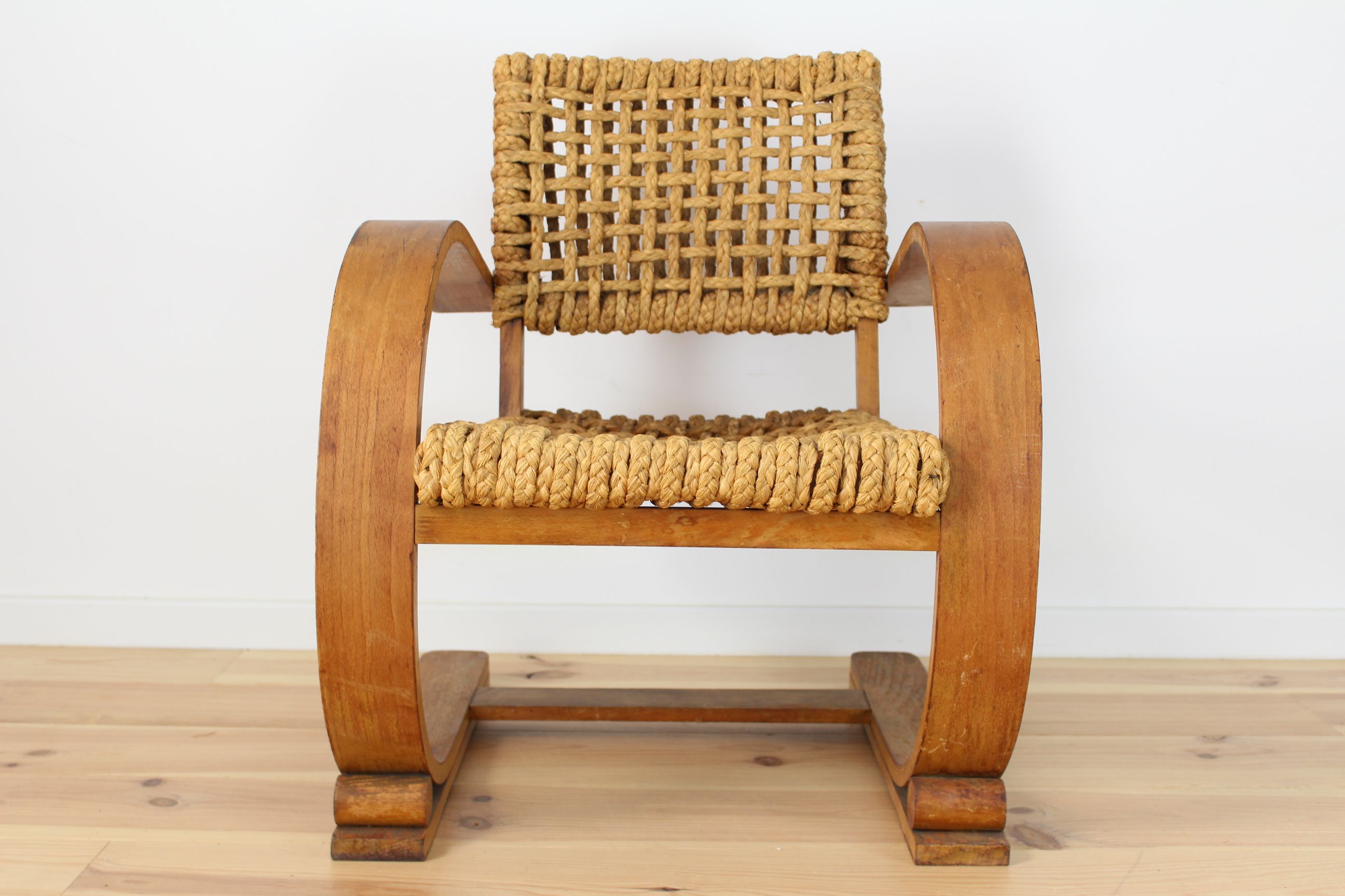 Armchair for Vibo Vesoul in wood and rope