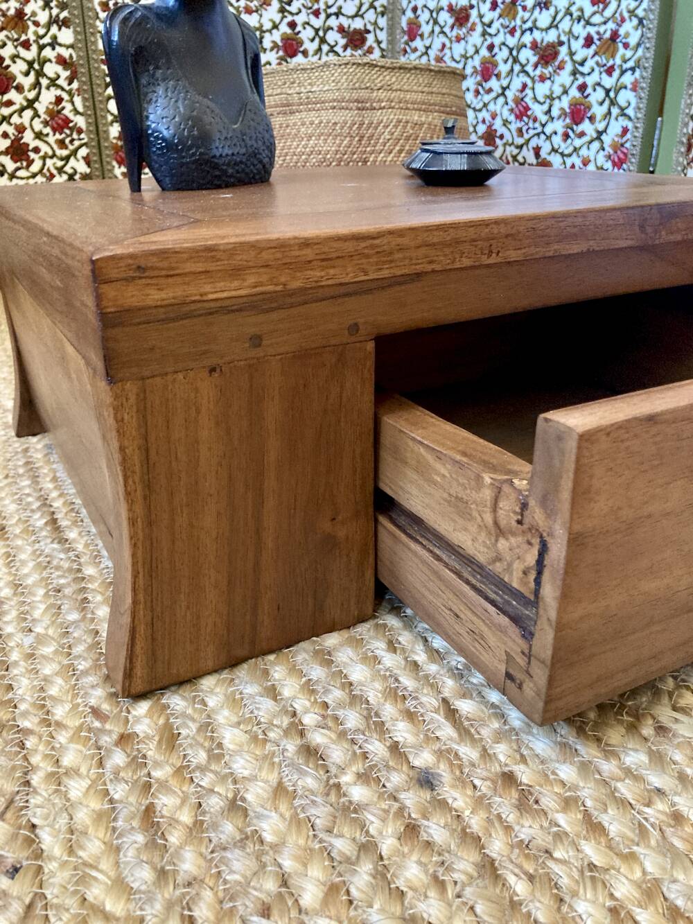 Pair of low cabinets in solid wood – bedside tables or side tables.