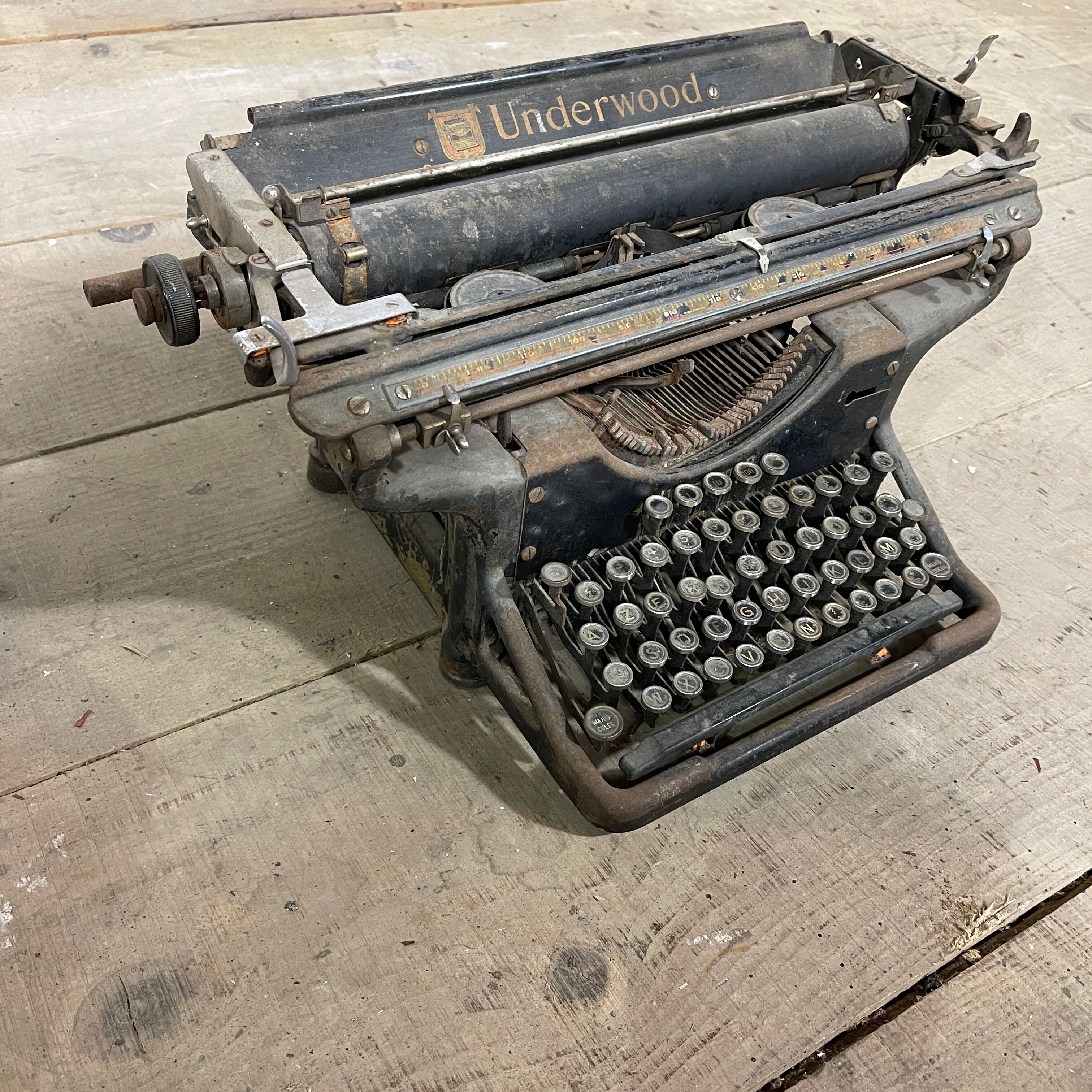Underwood 14 typewriter