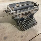 Underwood 14 typewriter