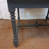 Square table