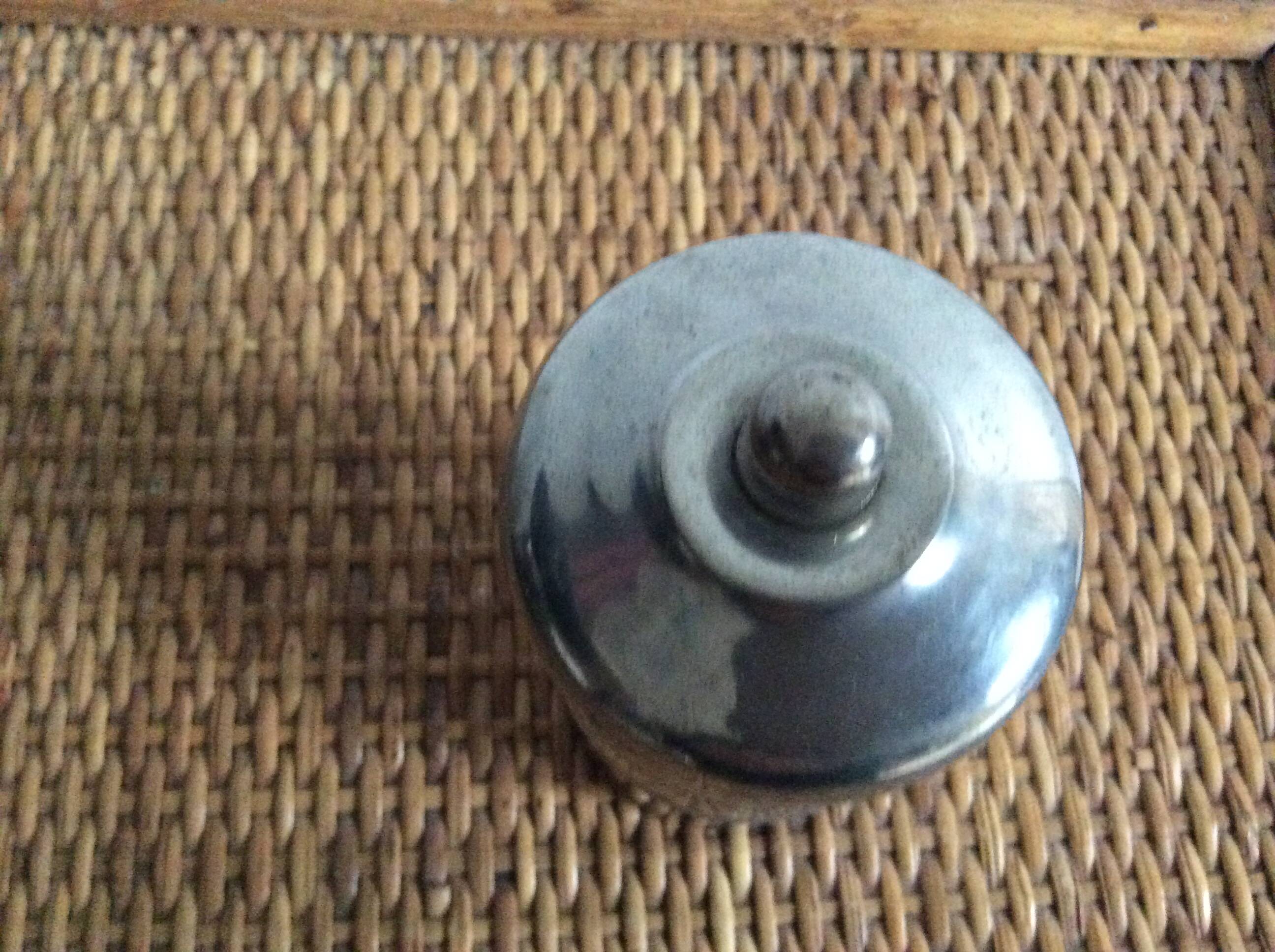 Metal pepper shaker