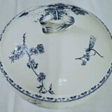 Sarreguemines "Carmen" model soup tureen