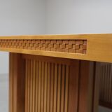 Husser 615 dining table by Frank Lloyd Wright produced by Cassina