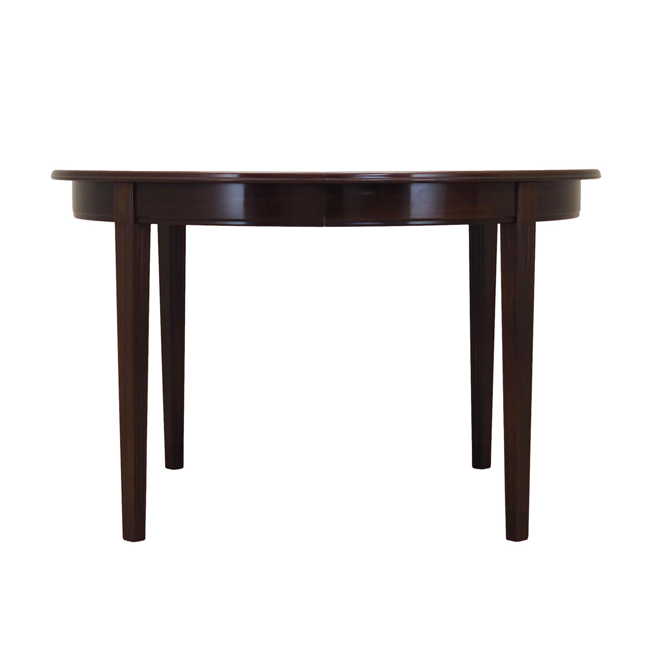 Round mahogany table, Danish design, 1970s, production: Denmark