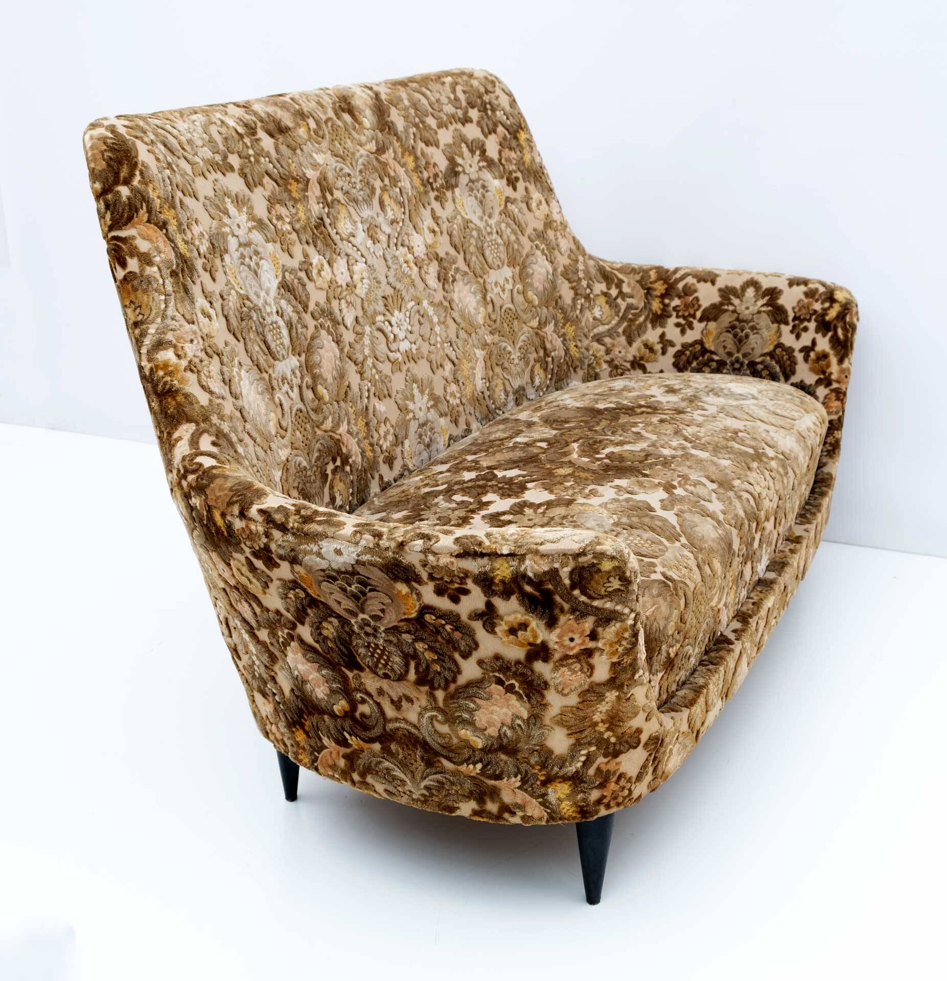 Mid-century Modern Italian Curved Small Sofa 1950s