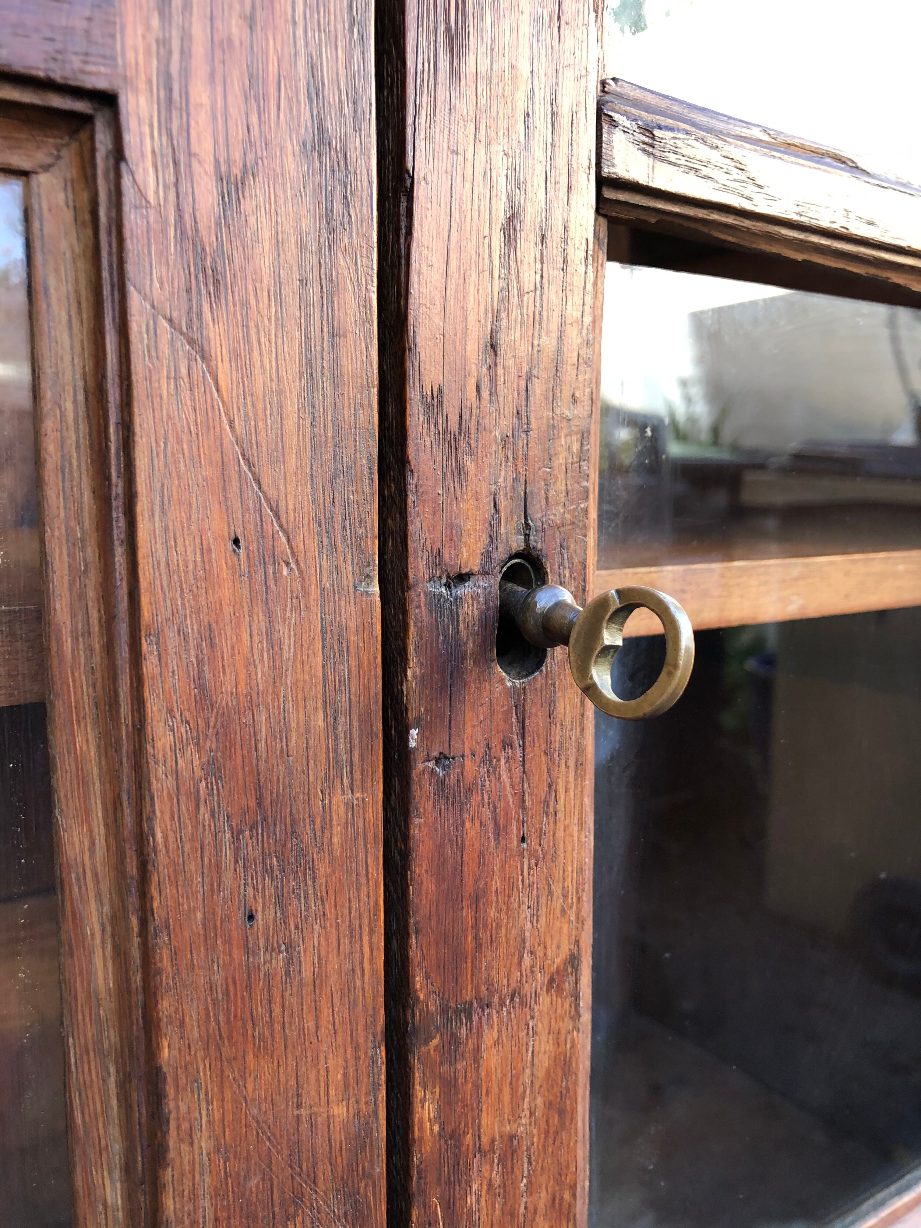 Armoire parisienne