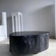 Table basse noire en bois massif