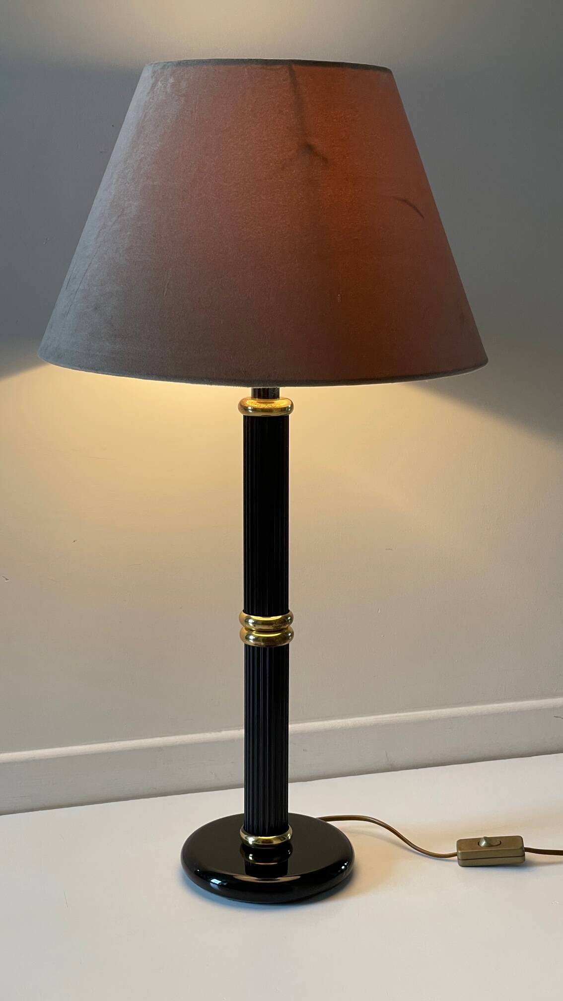 Lampe colonne par le dauphin