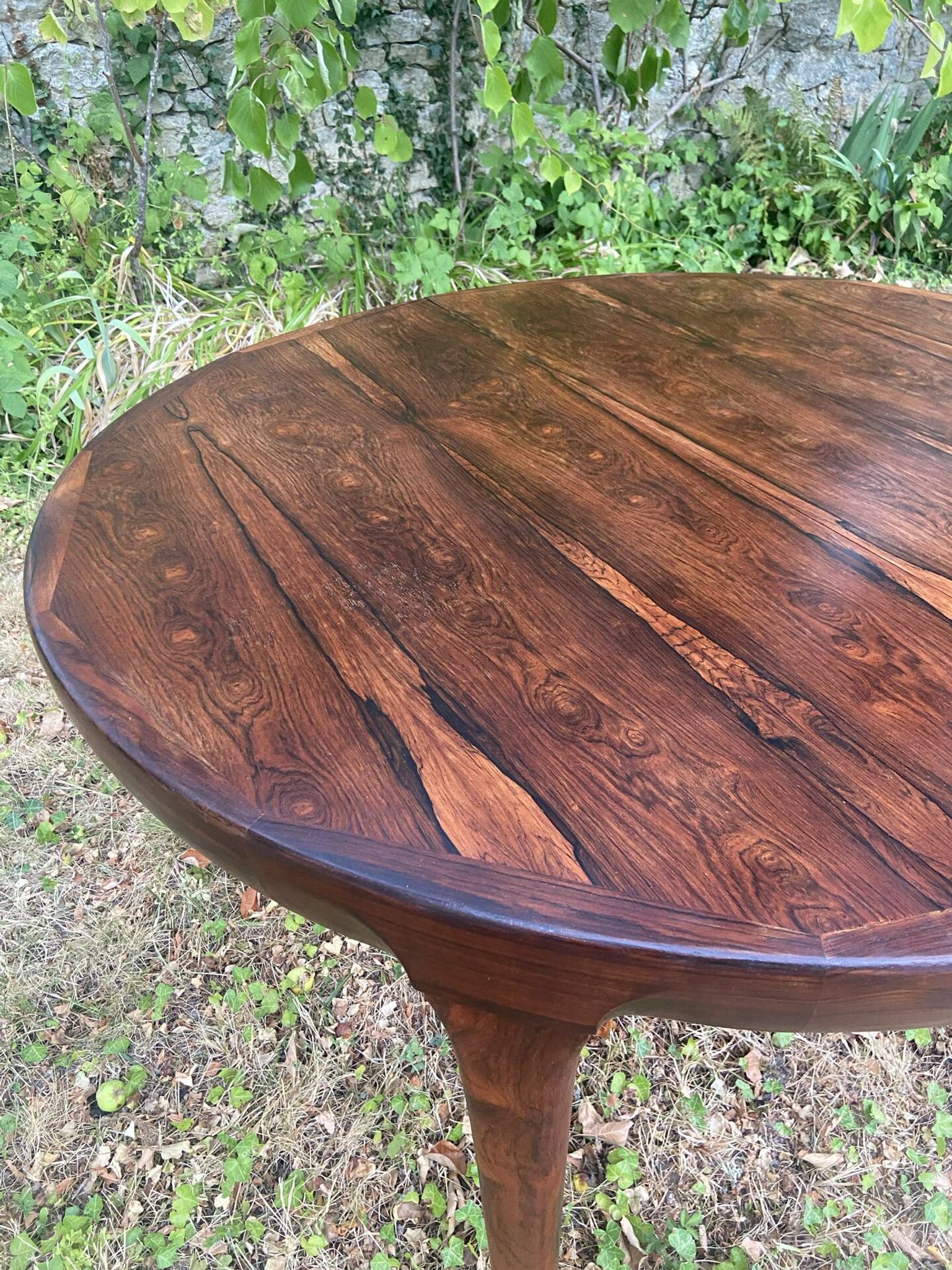 Scandinavian dining table in Rio rosewood.