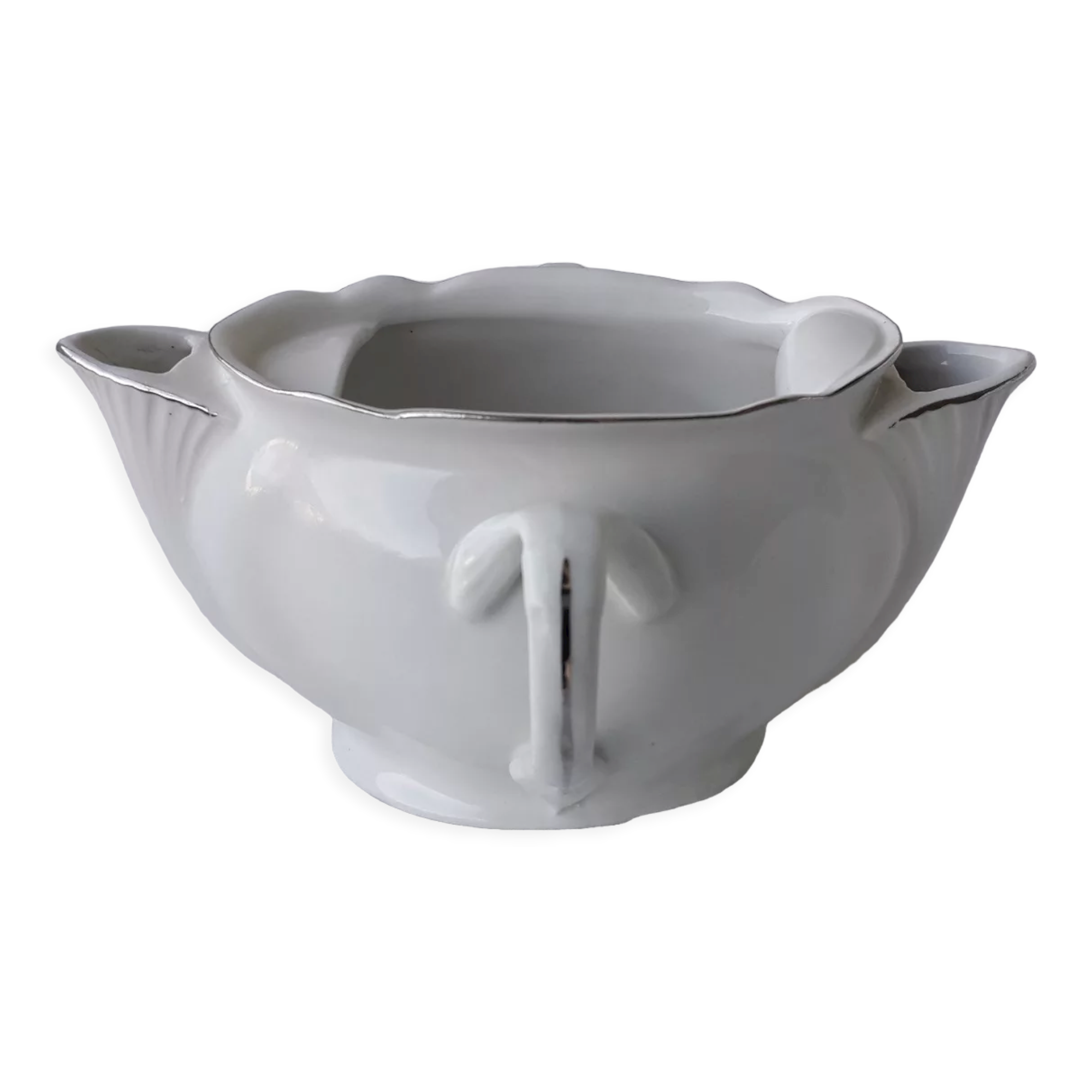 Porcelain sauce boat