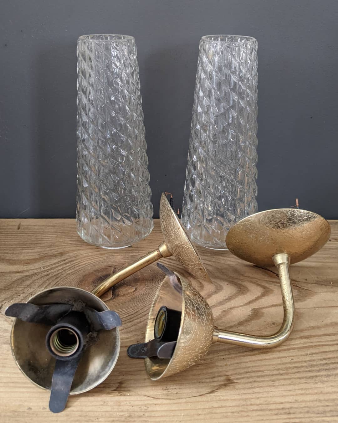 Paires d'appliques vintage verre et laiton