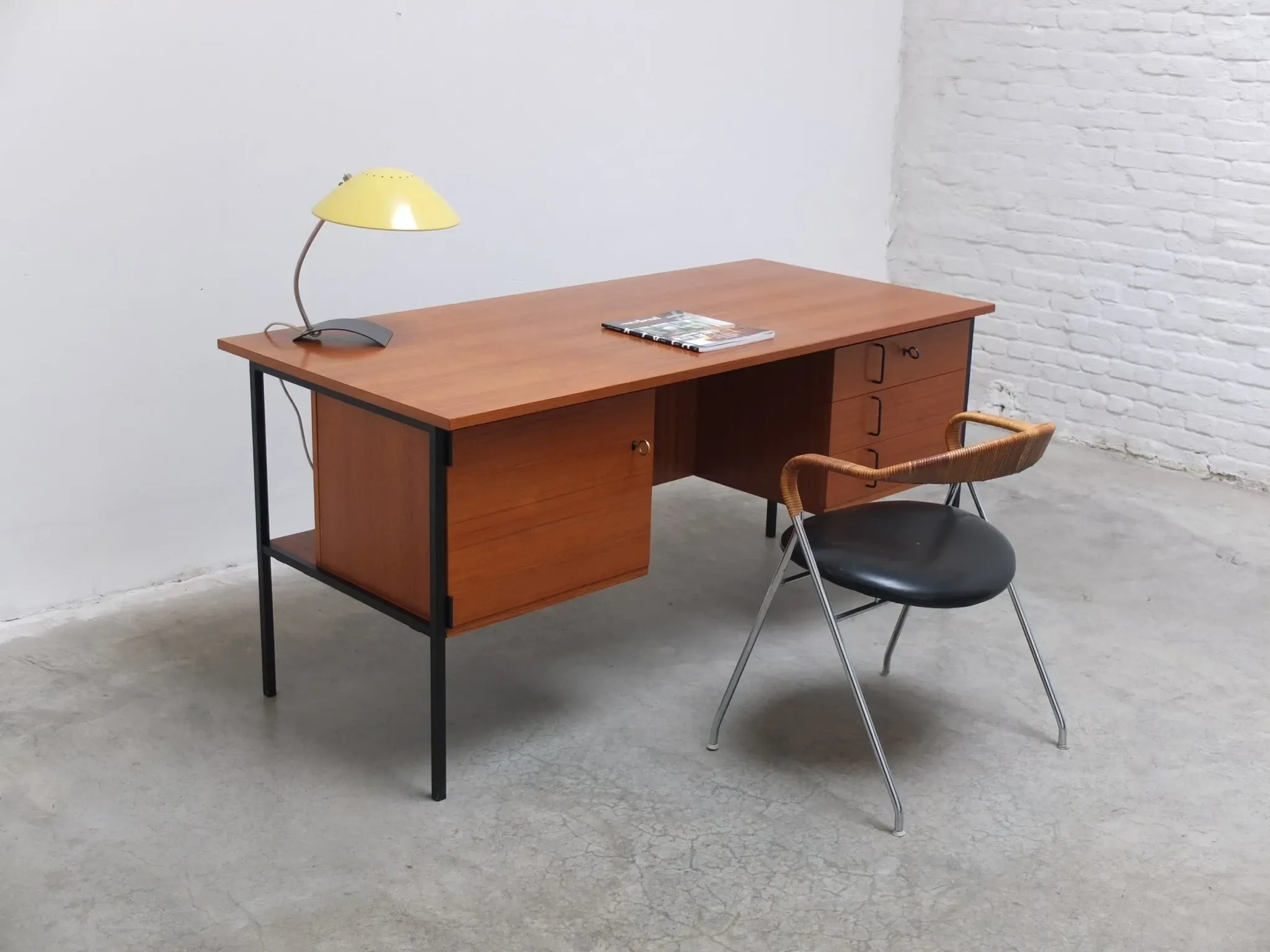Minimalist freestanding desk by Günter Renkel for REGO, 1960s