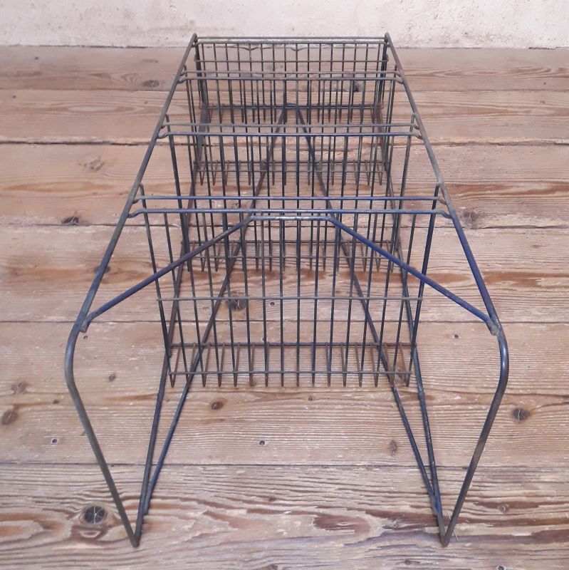Display metal store shelves