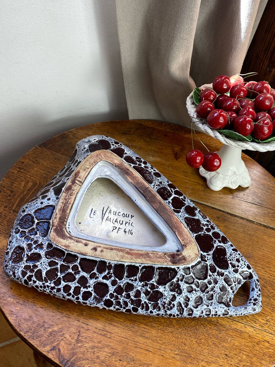Ceramic plate, signed Le Vaucour, Vallauris
