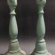 Paire de bougeoirs vintage en bois peint