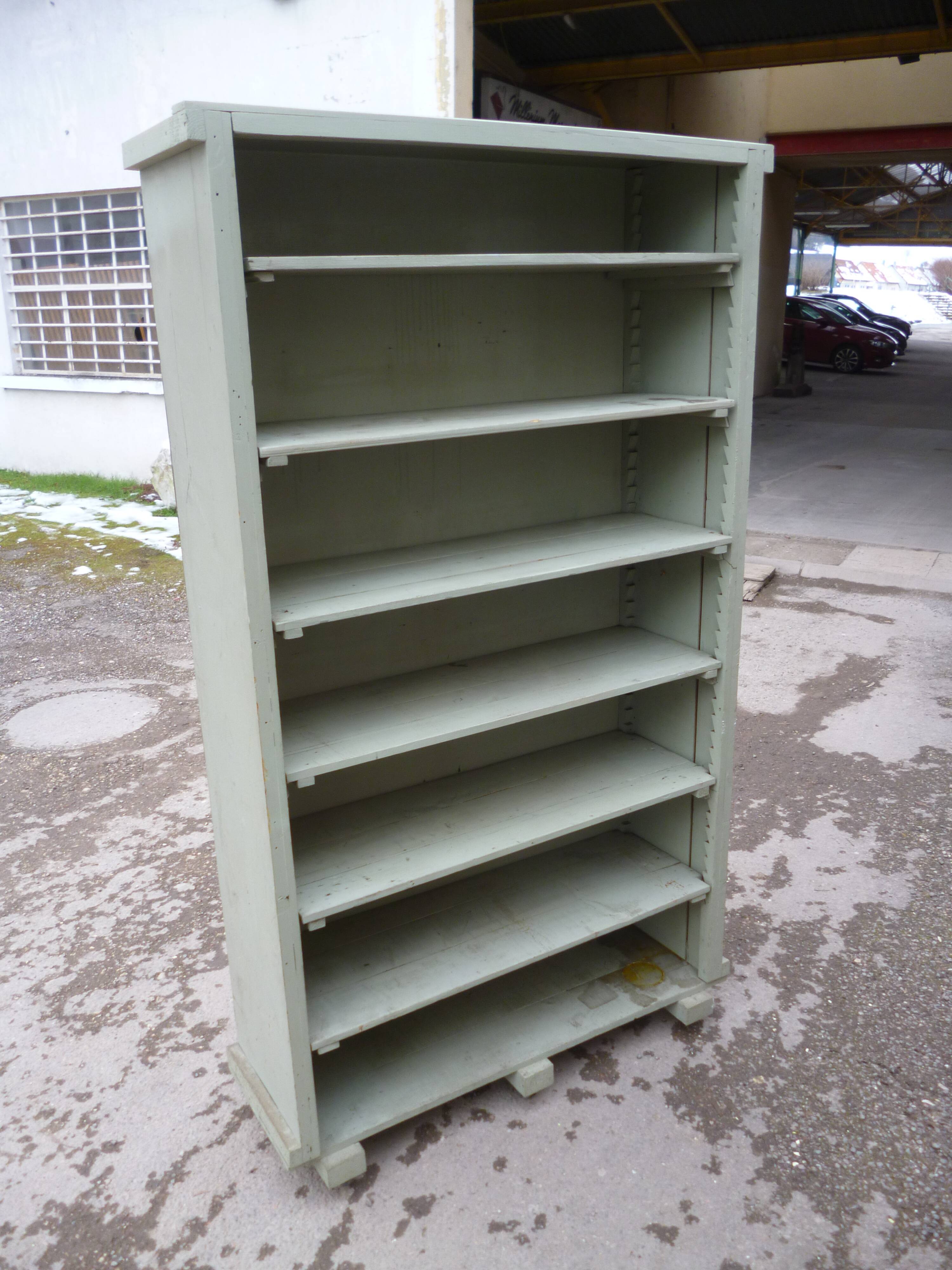 Workshop shelf in old wood green patina