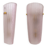 Paire d'appliques murales en verre de Murano en verre rose strié et laiton, Italie
