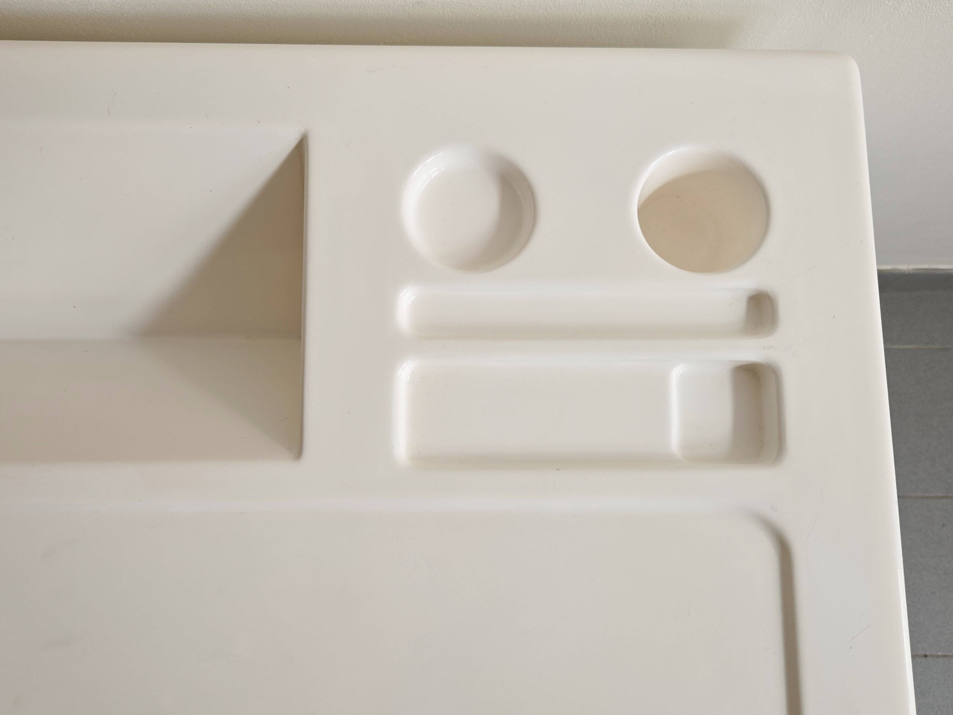 Ozoo desk by Patrick Gingembre 1960