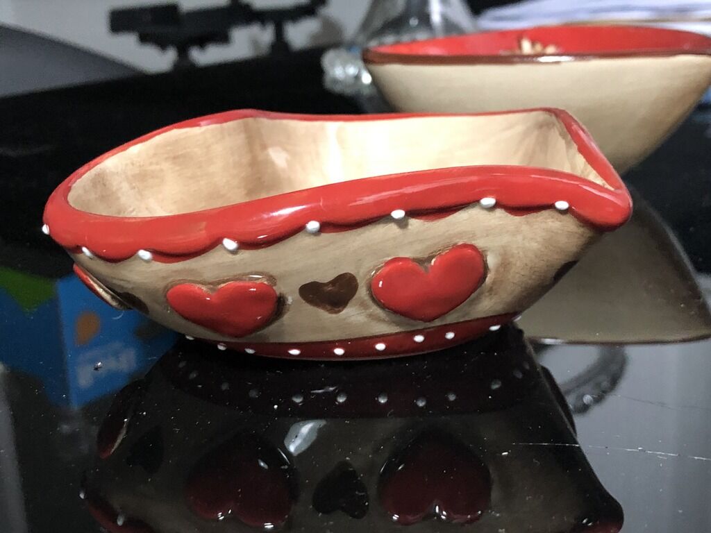 6 heart-shaped ramekins