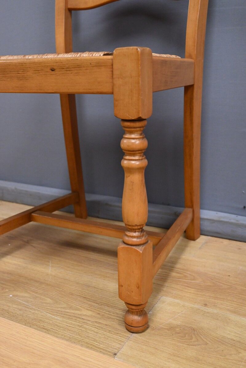 Set of 8 beech chairs – 1980