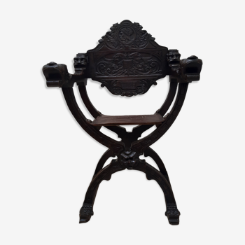 Medieval-style chair / chair