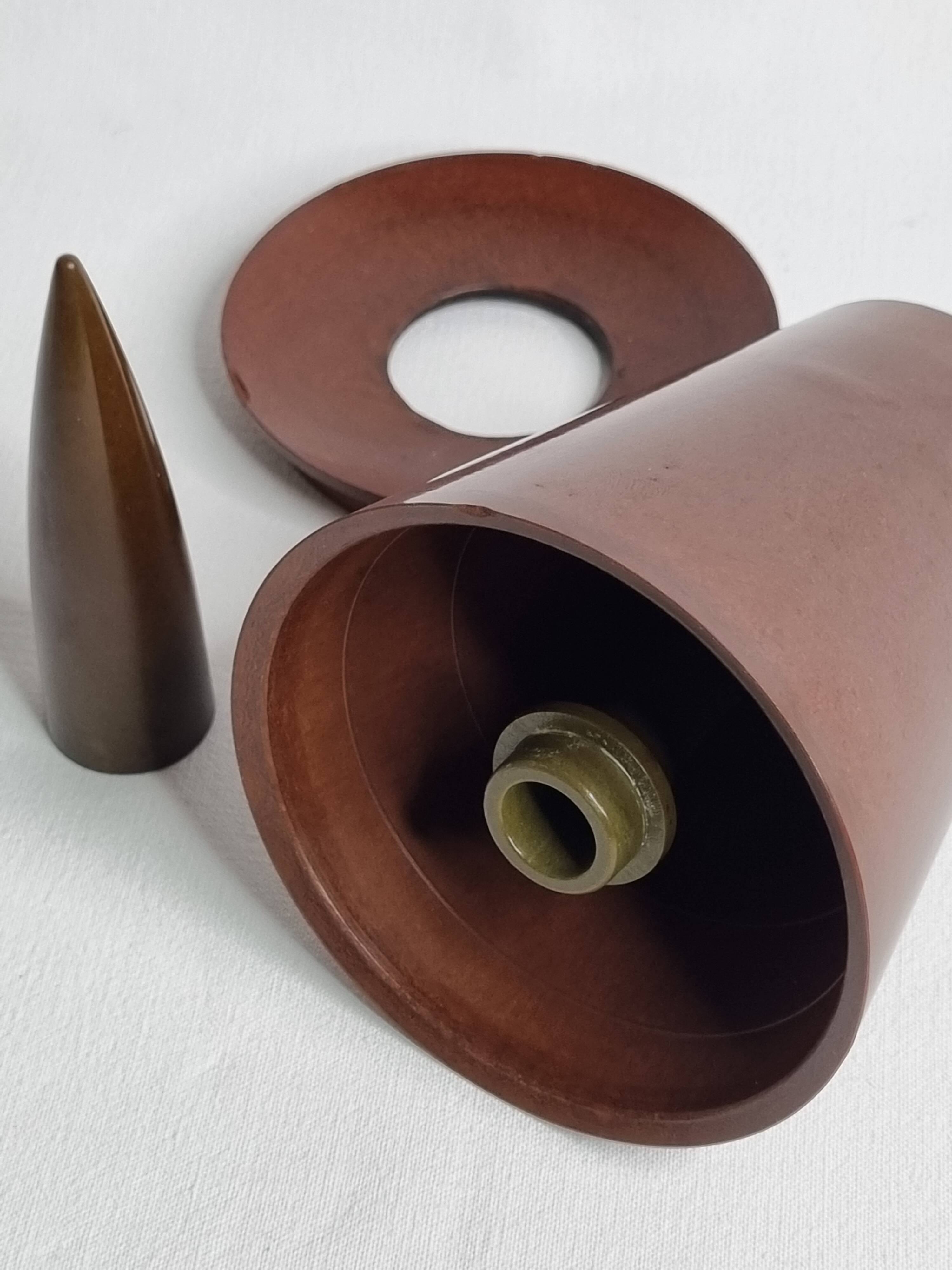 "Joe Cactus" ashtray in two-tone bakelite – Philippe Starck – Original OWO edition (1990-1995)