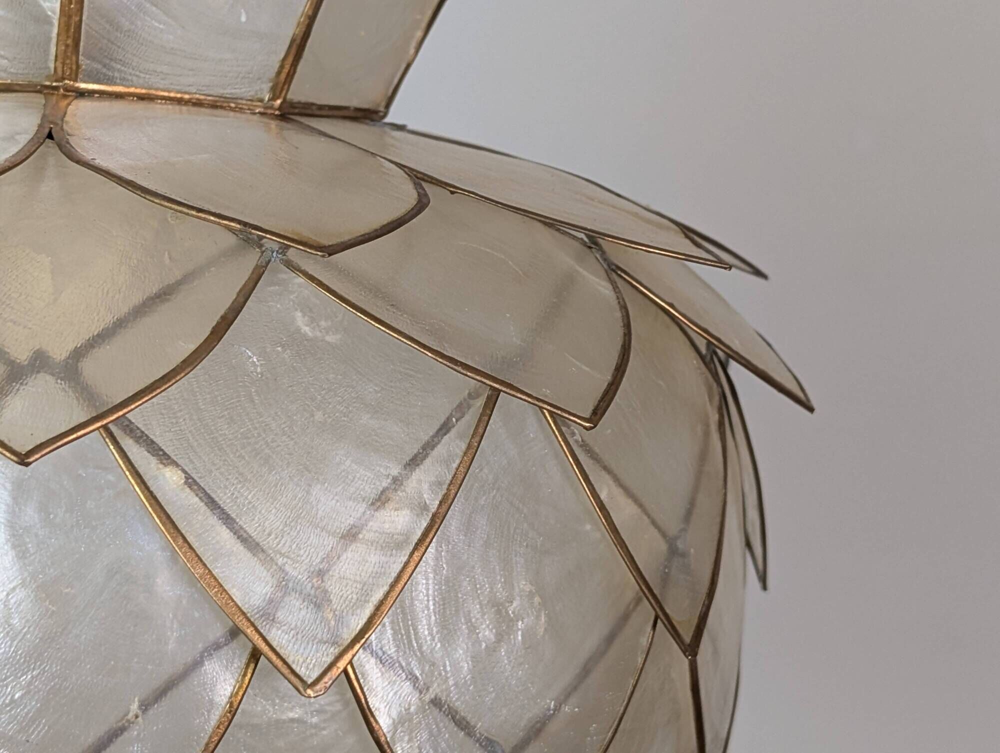 Pair of Lotus mother-of-pearl pendant lights
