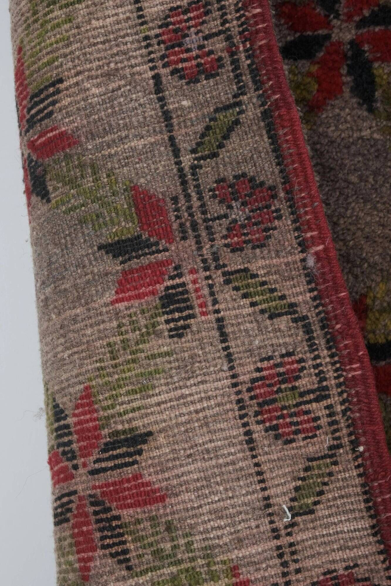 Vintage handmade Turkish rug 115x245 cm