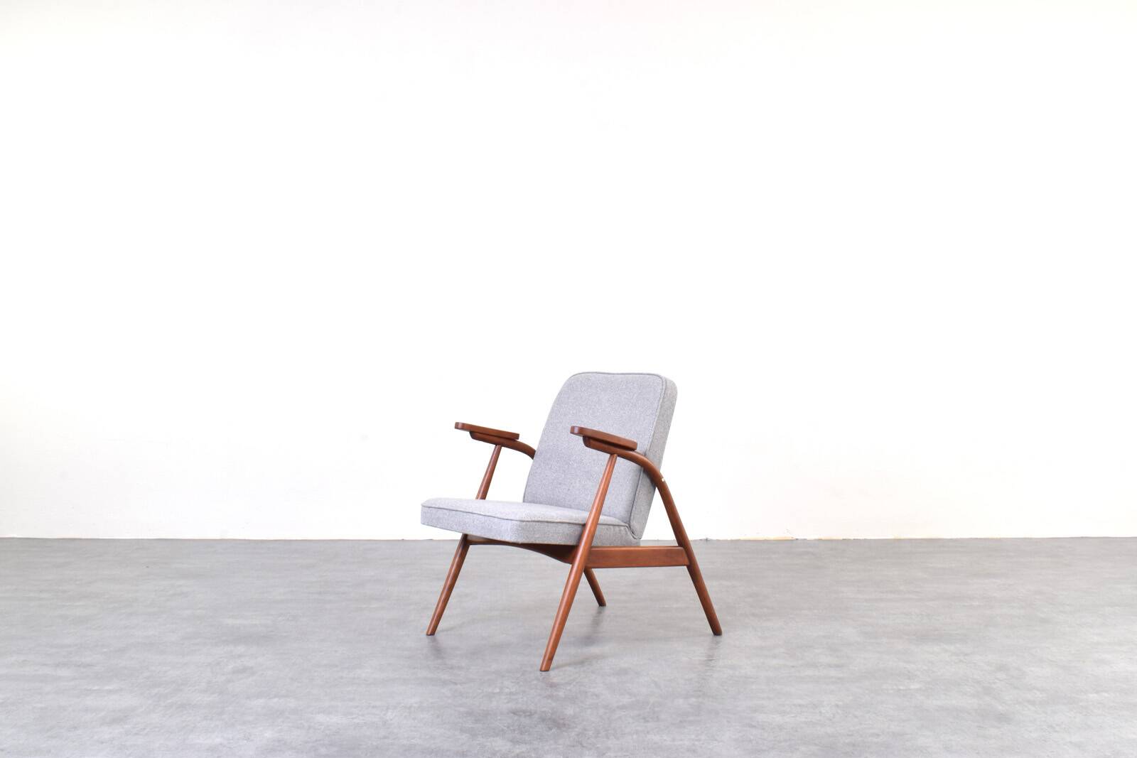 Mid-Century Polish Lounge Chair, 1960s.