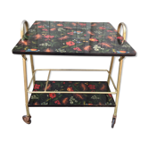 Serving table