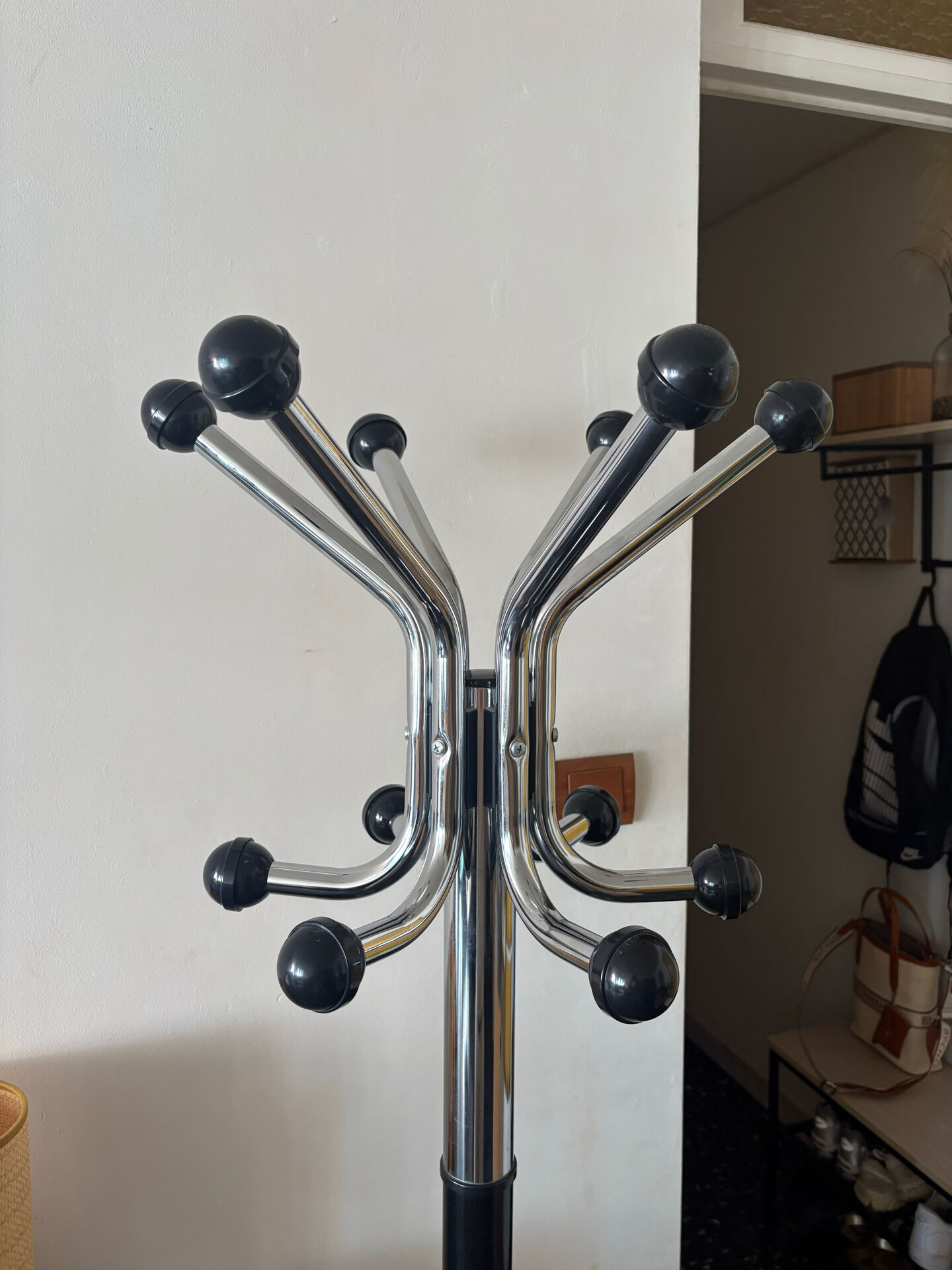 Vintage Italian design coat rack – Marble & Chrome – 70s/80s