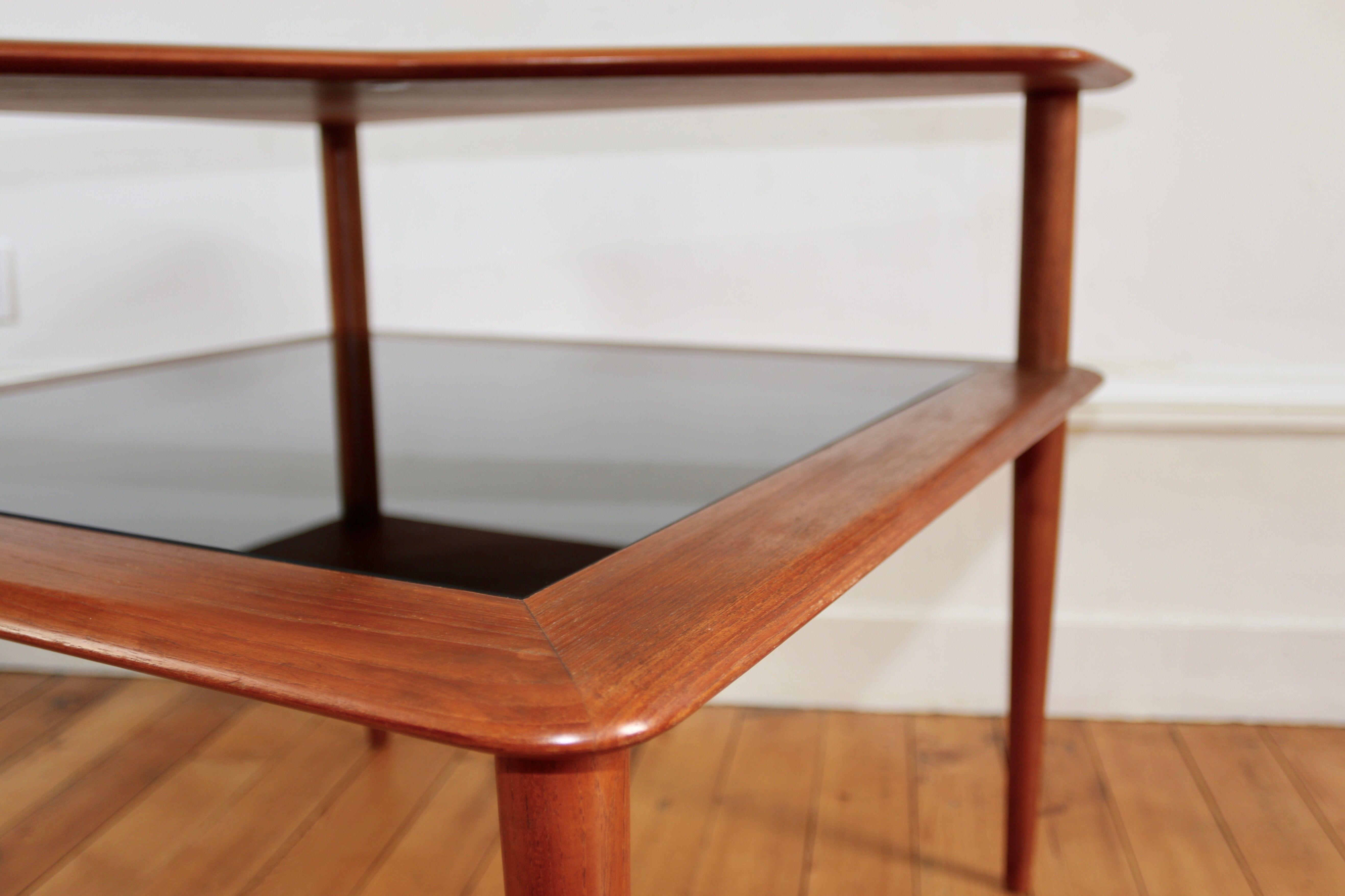 Coffee table angle "Minerva" Peter Hvidt 50s teak