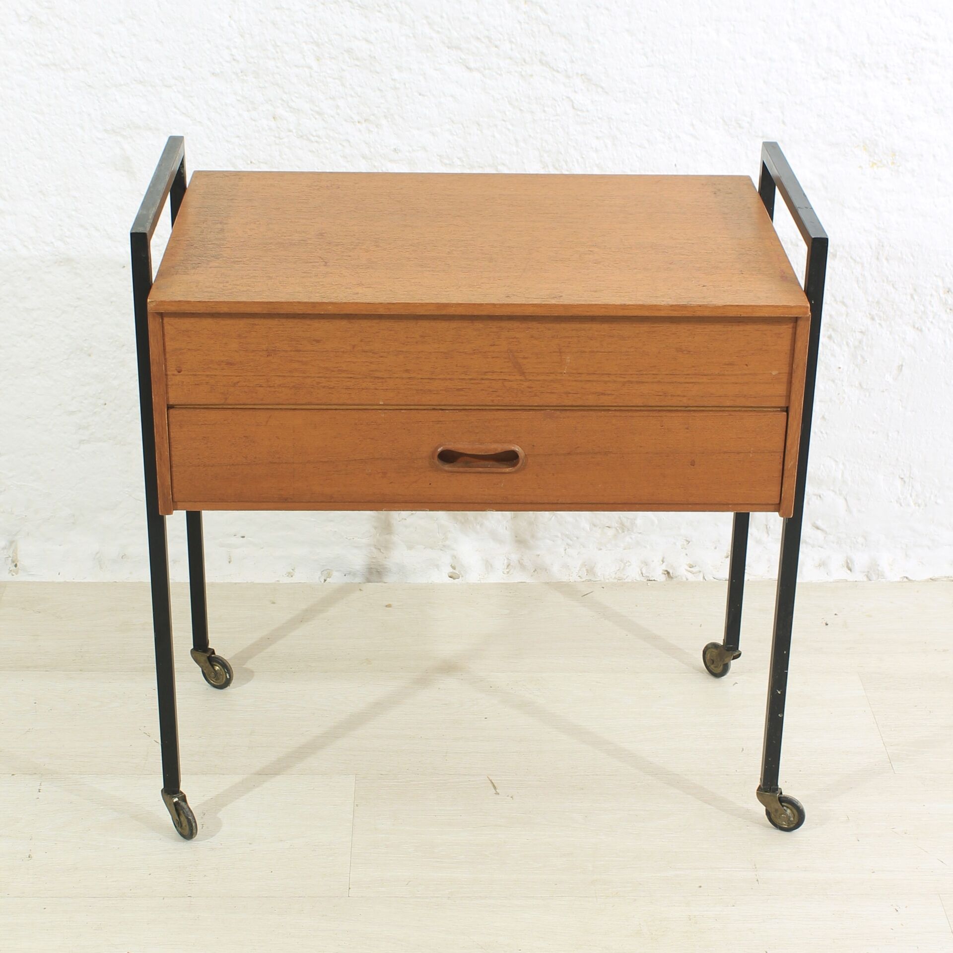 60s sewing trolley / table