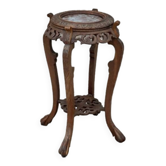 Pedestal table