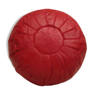 Moroccan pouf in red leather