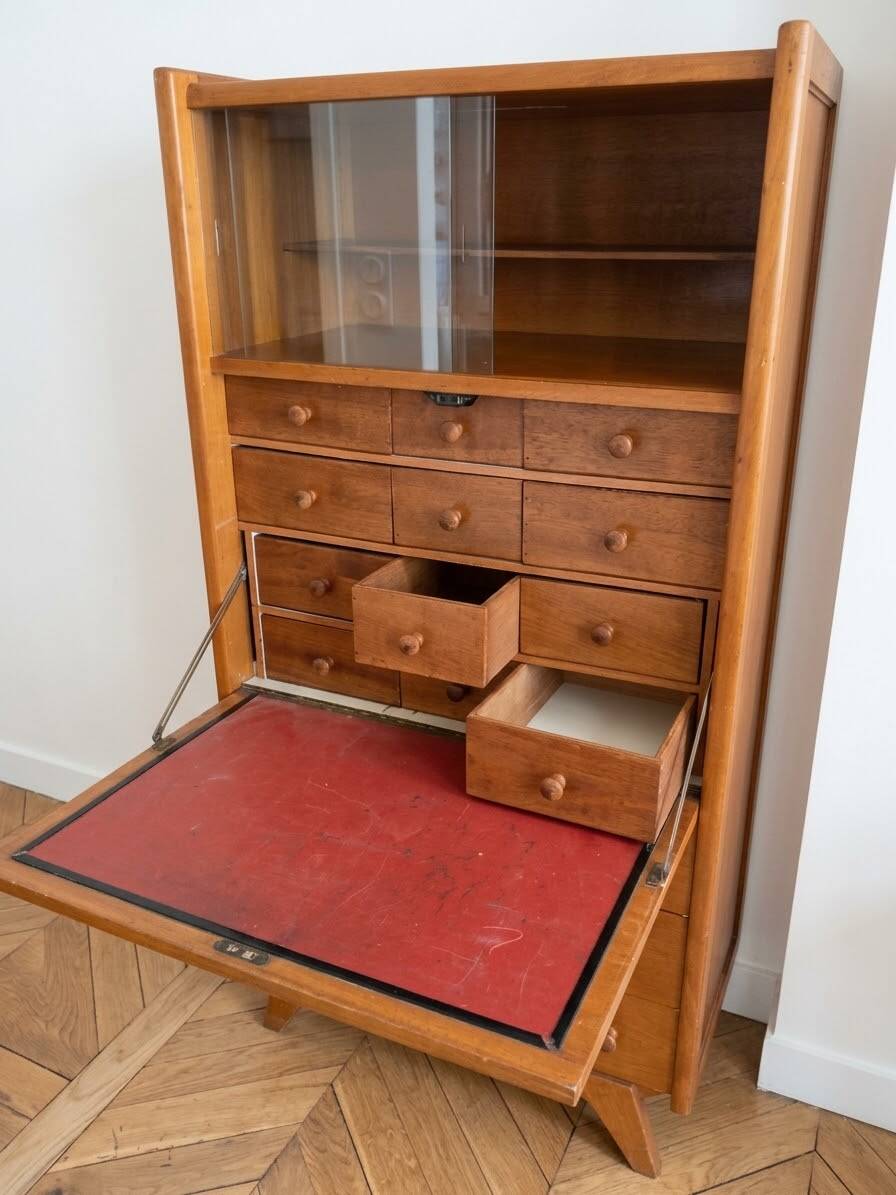 Vintage 1950s wooden display cabinet