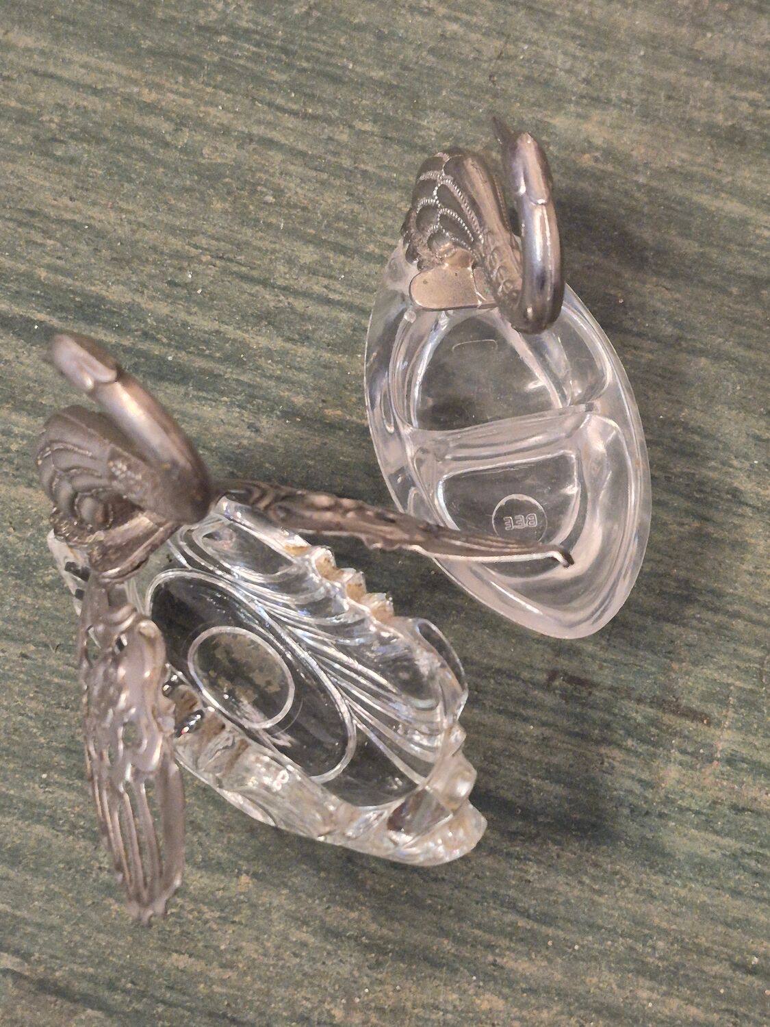 Swan salt shakers