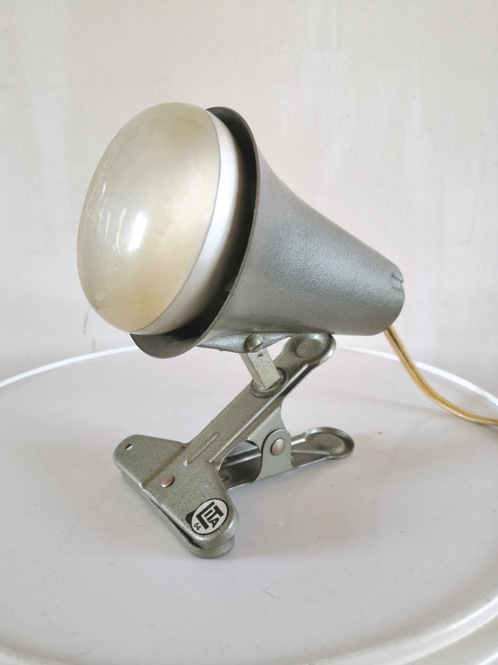 Spot vintage design Lita modèle 64